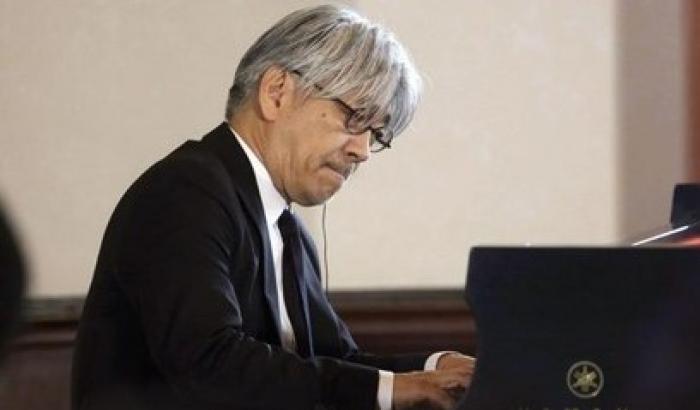 Ryuichi Sakamoto: «Ho il cancro. Cancello tutti gli impegni»