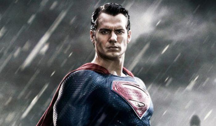 Batman v Superman: anticipata l'uscita a marzo 2016