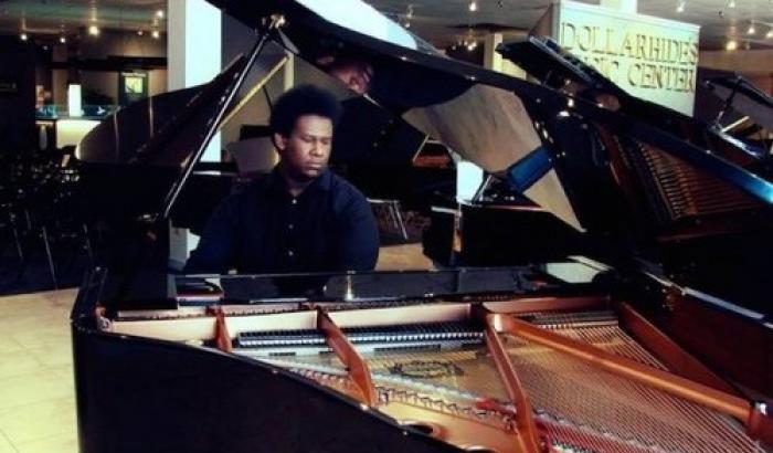 Il pianista James Matthews: da senzatetto a concertista