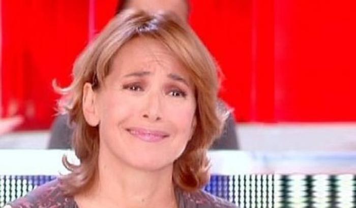 Barbara D'Urso denunciata dall'ordine dei giornalisti