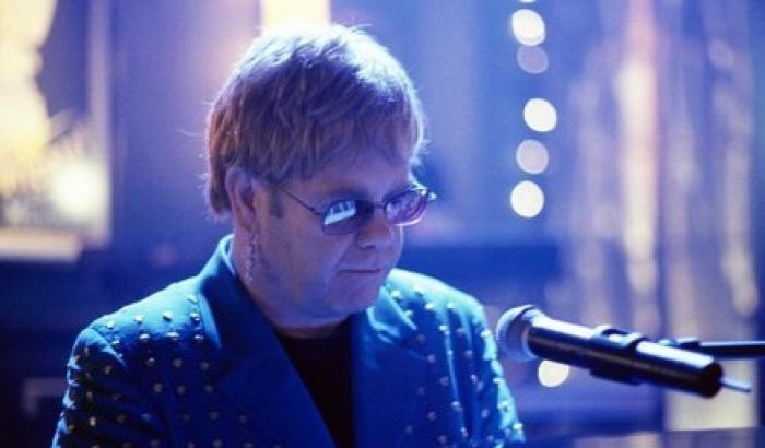 Elton John torna in Italia: unica data a Lucca
