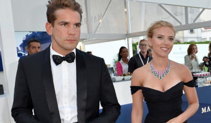 Scarlett Johansson si è sposata: ne è certo il New York Post