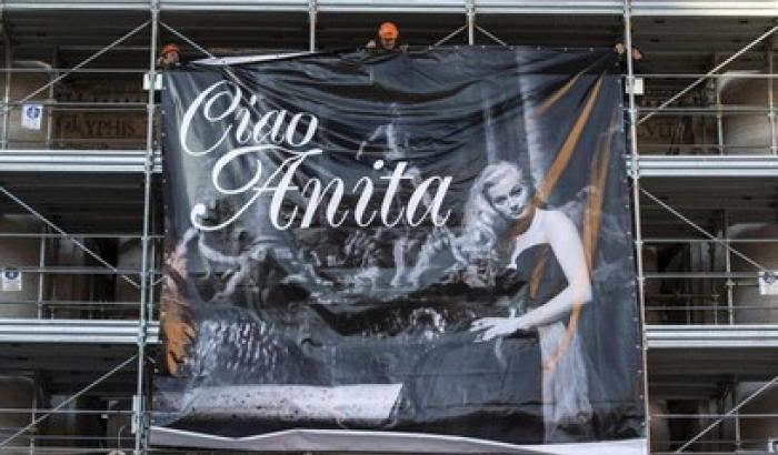 Ciao Anita: la fontana di Trevi saluta la sua diva