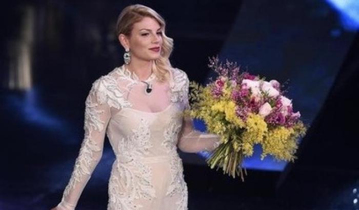 Ecco 'Occhi profondi' di Emma: un assaggio del nuovo cd