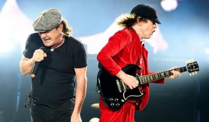 Gli Ac/Dc infiammano i 92.000 di Imola