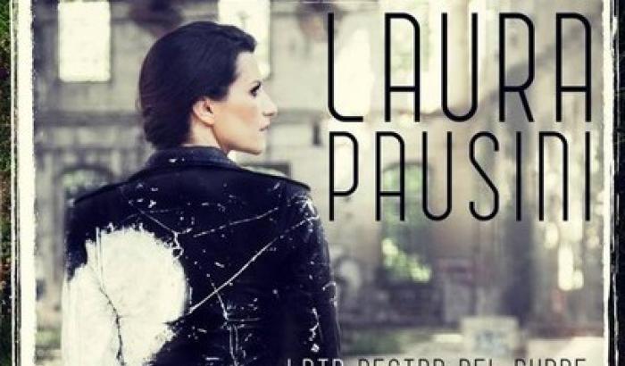Laura Pausini mostra il Lato destro del cuore