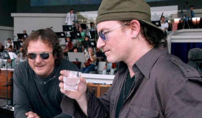 Bono e Zucchero: il nostro brano contro l'odio