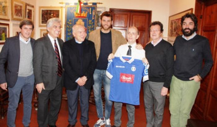 La Nazionale Cantanti a Empoli a sostegno del Burkina Faso La Nazionale Cantanti a Empoli a sostegno del Burkina Faso