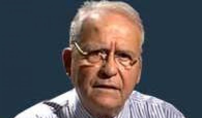 La Rai: tanto spazio a padre Pio, ma ignora le unioni civili