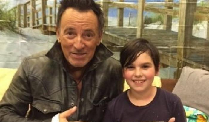 Domani farò tardi a scuola: Springsteen gli firma la giustificazione