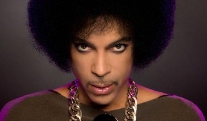 Prince, in cassaforte canzoni per 100 anni