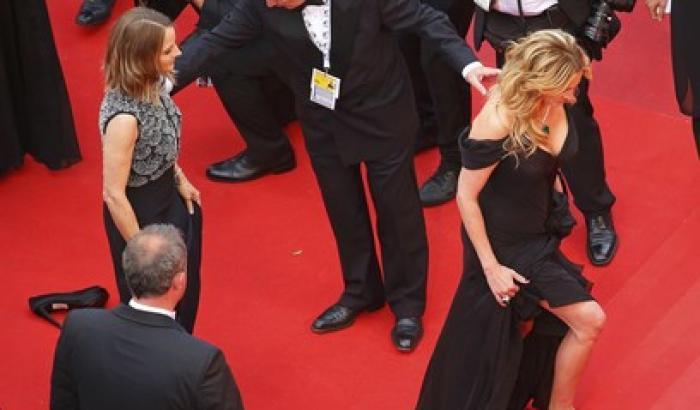 Cannes 2016:  Julia Roberts a piedi nudi sul red carpet