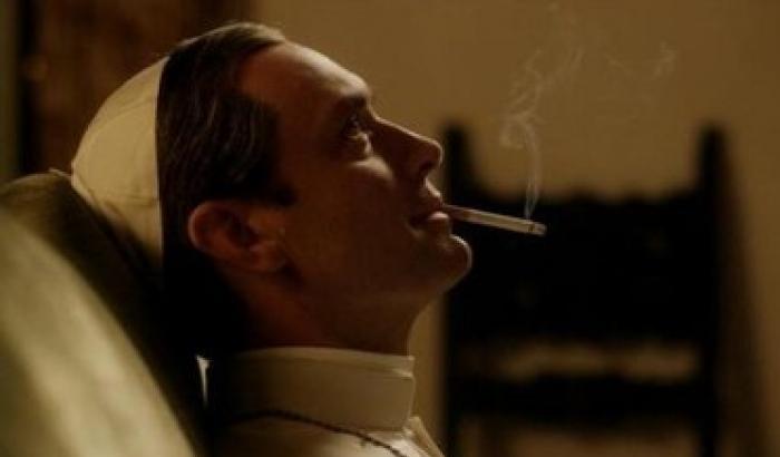 Jude Law è The Young Pope: ecco il trailer