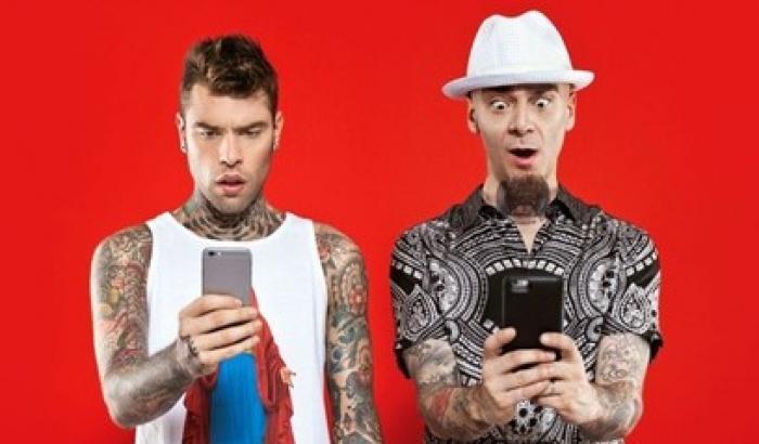 J-Ax e Fedez insieme per la prima volta nei palasport d'Italia