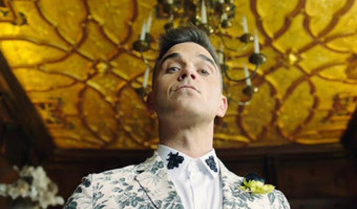 'Party Like a Russian', Robbie Williams è tornato