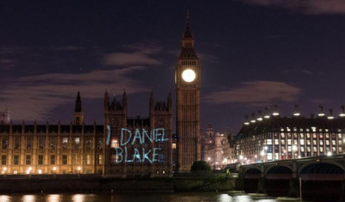 Io, Daniel Blake conquista la top ten e Londra omaggia il film di Loach