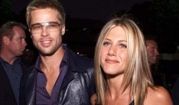 Periodaccio per Brad Pitt: invita a cena Jennifer Aniston ma lei declina