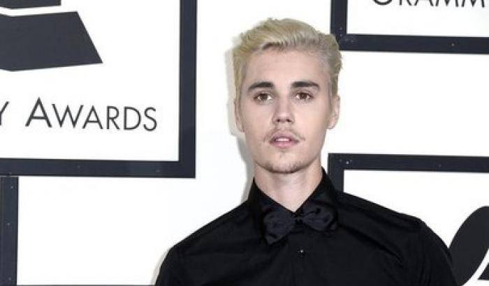 #HappyBirthdayJustinBieber: gli auguri del web per i suoi 23 anni