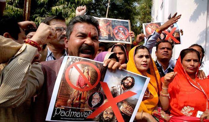 Bollywood nel caos: proteste e minacce di morte per il film sulla principessa indiana