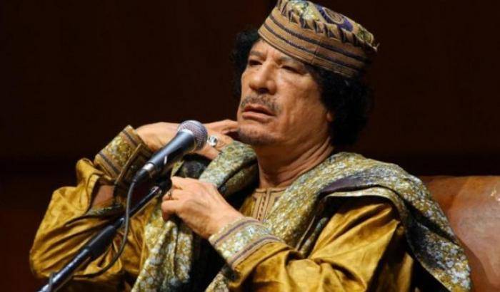 Saviano scrive una serie tv su Gheddafi