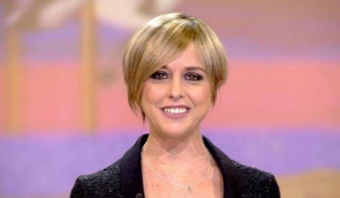 Nadia Toffa contro le critiche: "questo è il mio modo di affrontare il cancro, rispettatelo"