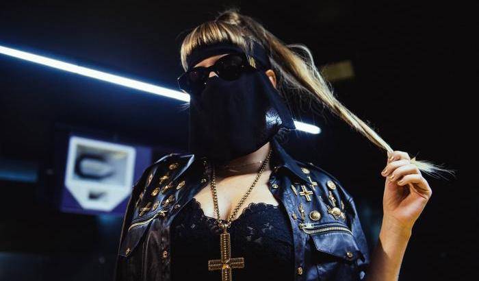 M¥SS KETA, l'elettro rapper dark col burqa sforna il primo album