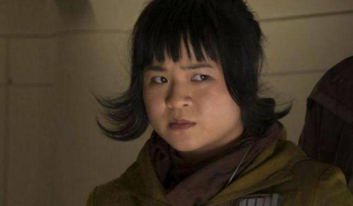 Insulti razzisti a Kelly Marie Tran: l'attrice cancella i post di  Instagram