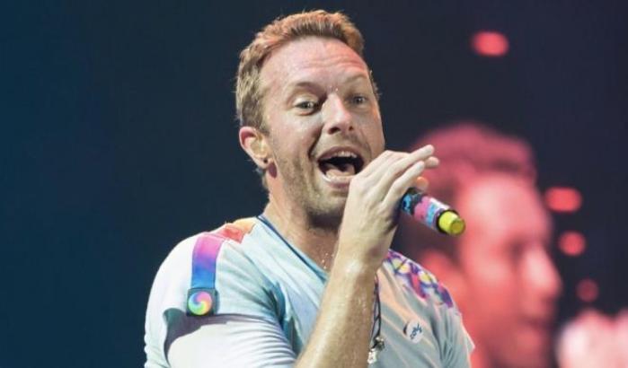 Chris Martin: "Un tempo ero omofobo per colpa della religione"