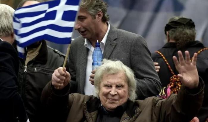 Muore Mikis Theodorakis, il grande musicista greco simbolo della resistenza al fascismo