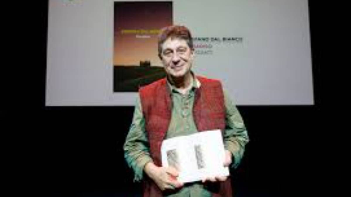 Stefano Dal Bianco vince la seconda edizione del Premio Strega Poesia