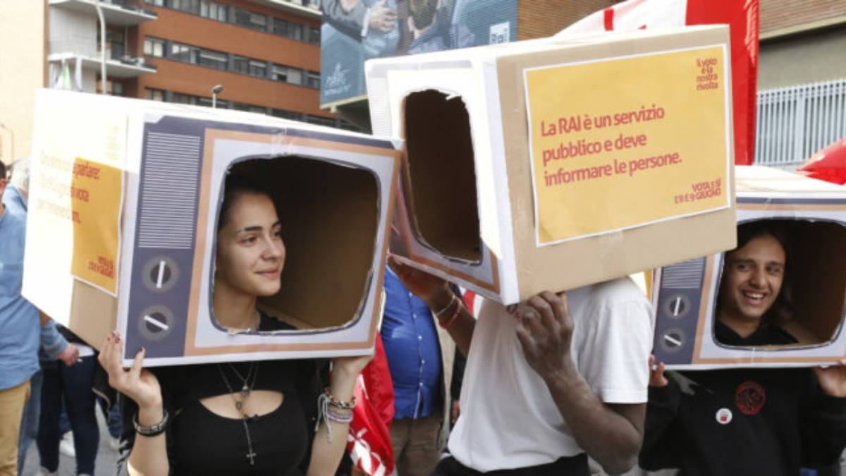 Il silenzio della Rai e il rumore della politica