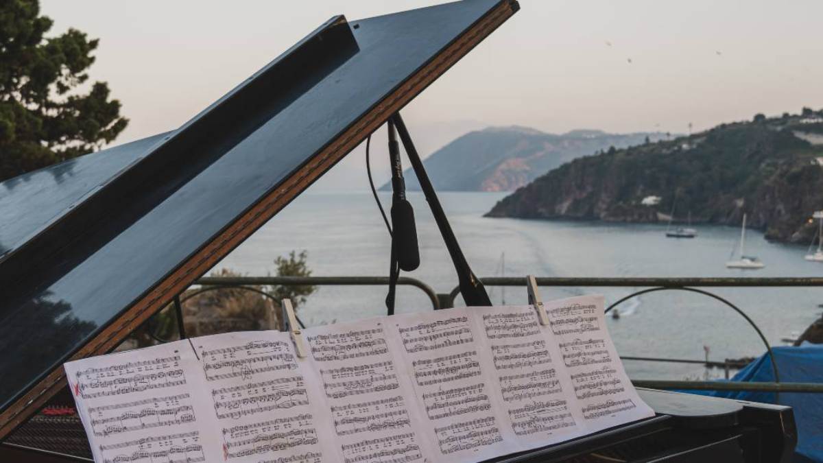 Torna Eoliè a Lipari, tra amore e tradimento all'ombra del chiostro normanno