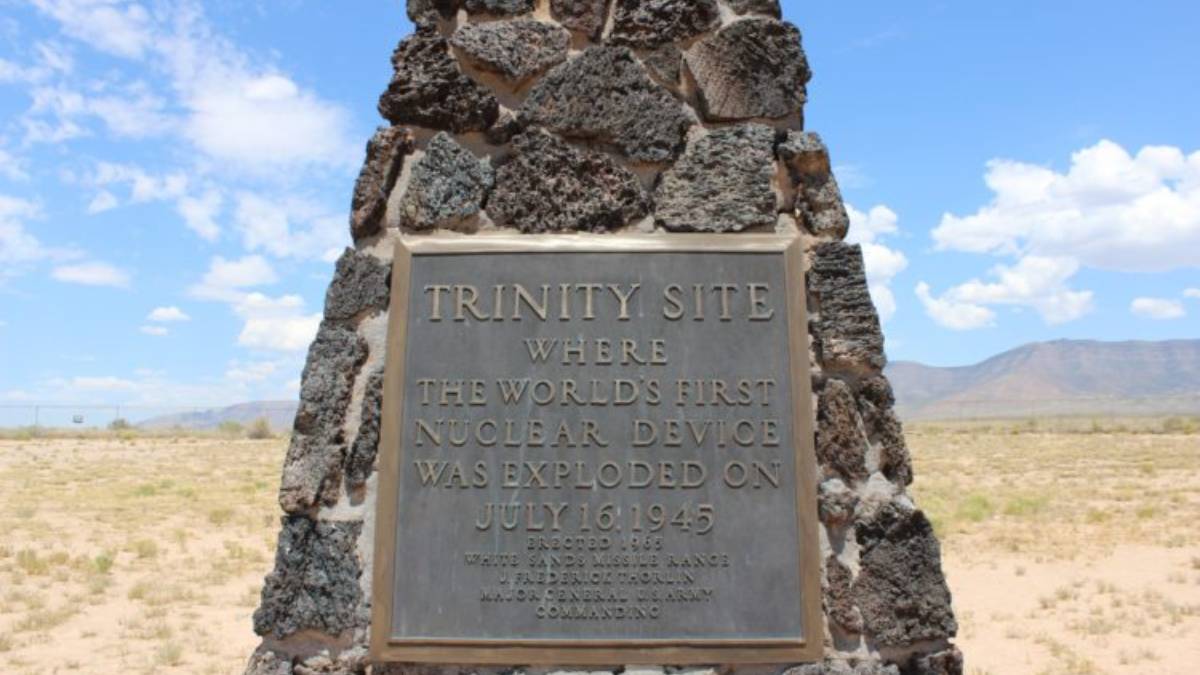 A 80 anni dal primo esperimento in New Mexico c’è ancora l’ombra lunga dell’atomica