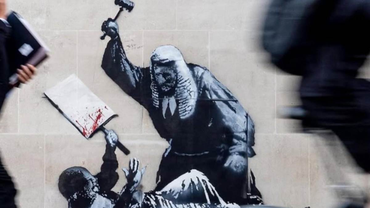 1757334417928_FotoevideodiInstagramPM (1) Banksy sferra un doppio colpo nel cuore di Londra