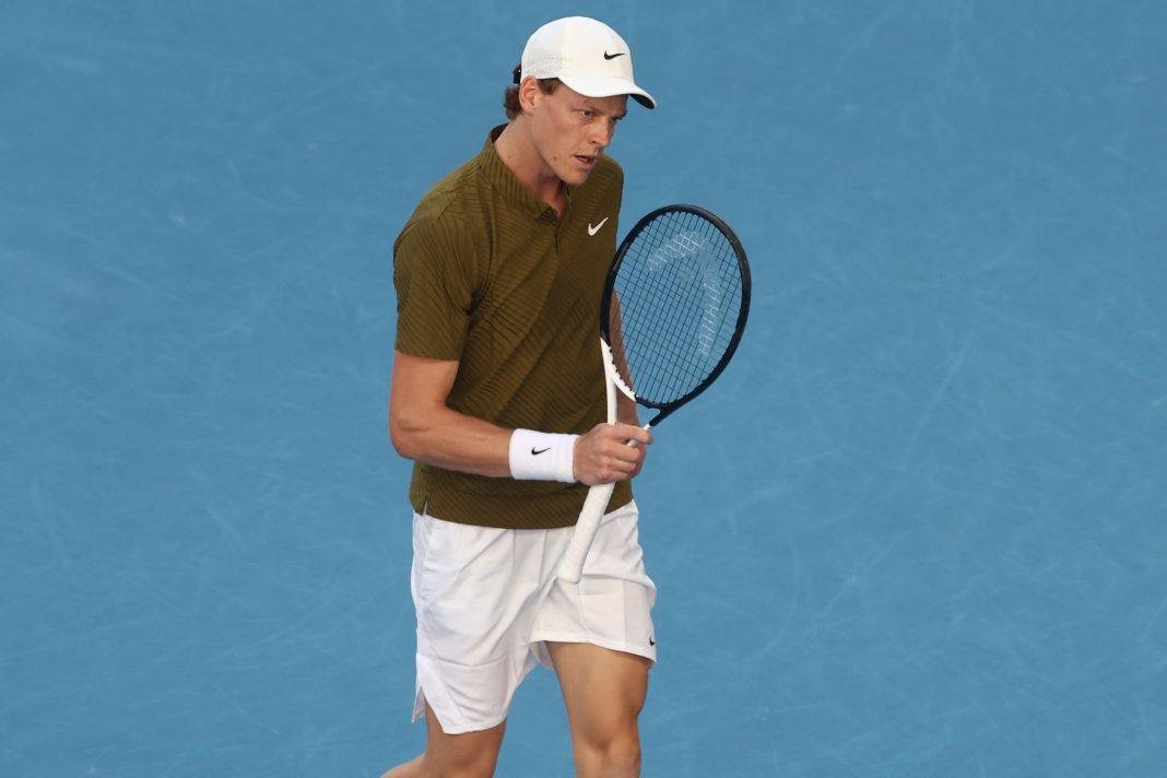 Sinner pronto a tornare in campo nel torneo ATP 500 di Doha.