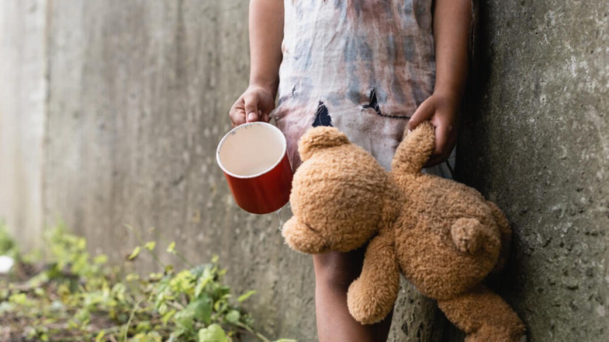 La povertà infantile frena lo sviluppo dell'Italia