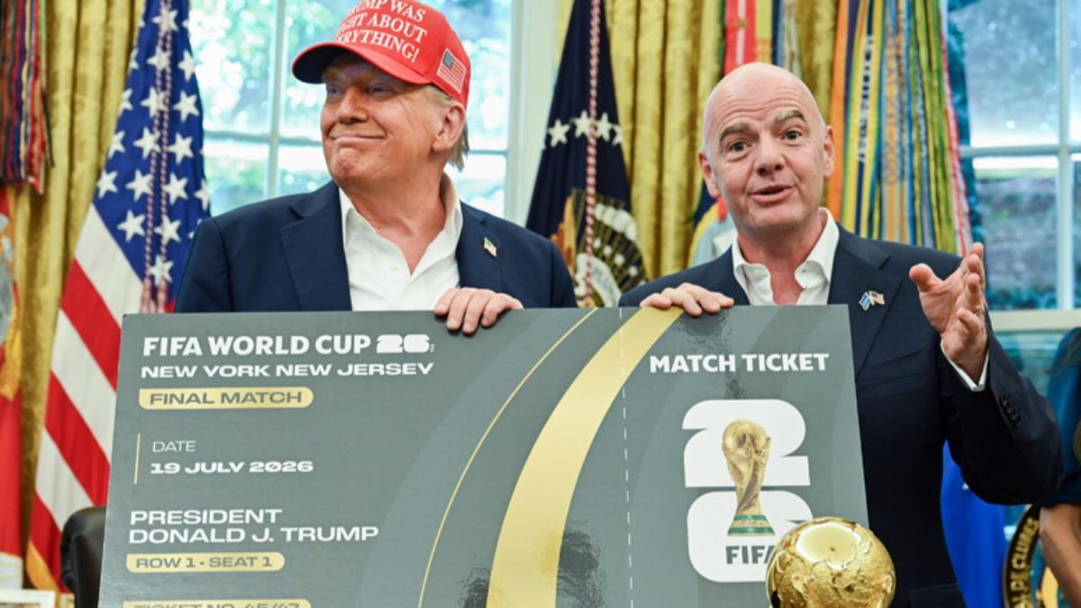 Trump e infantino (1) Oggi inizia il Campionato del Mondo di calcio che si racconta inclusivo ma che presenta un conto esclusivo