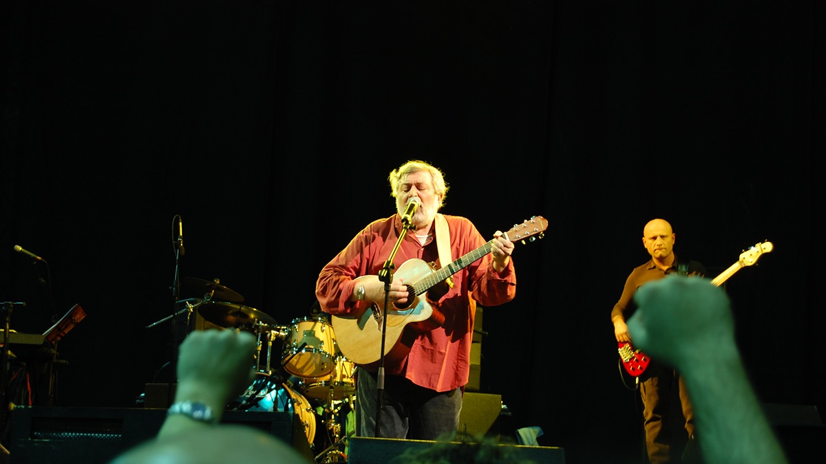 IMG_0078 Addio a Francesco Guccini, il poeta della canzone d’autore italiana