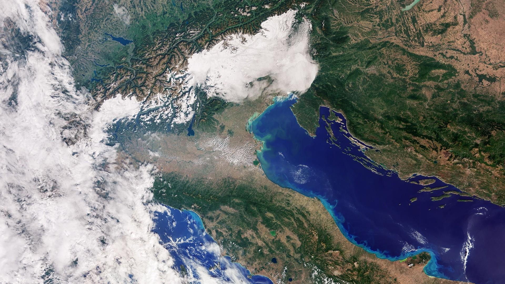 S3C_OLCI_Italy_20260930_gamma_1.2 a spot Le prime immagini di Sentinel-3C: presente anche l'Italia